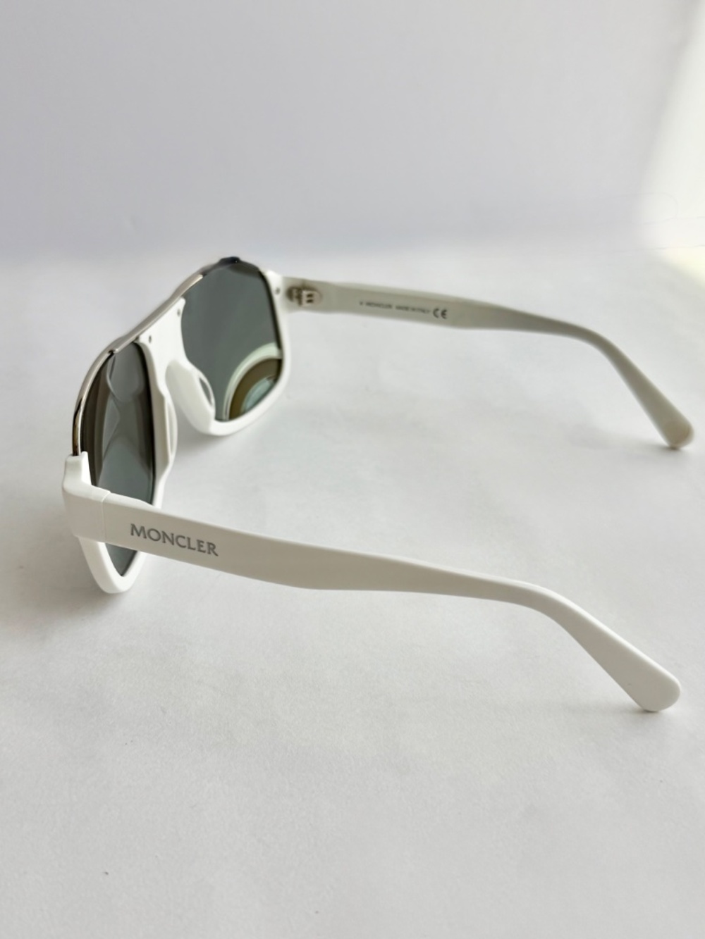 Moncler White Shield Sunglasses Mirrored Lenses Sport Luxe w/ Case - Picture 6 of 6
